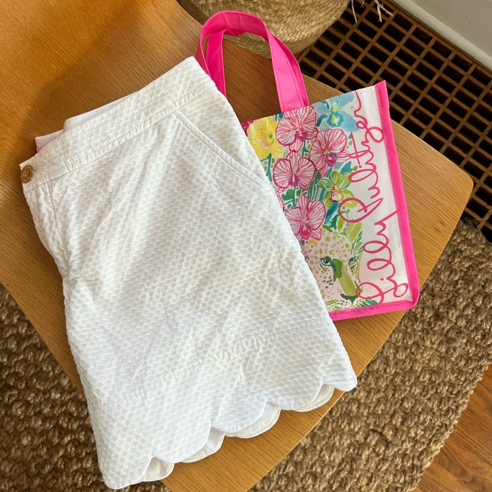 Lilly Pulitzer Colette scallop Skort size 8 EUC